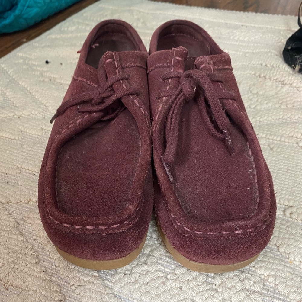 Clarks - Picture 3 of 5